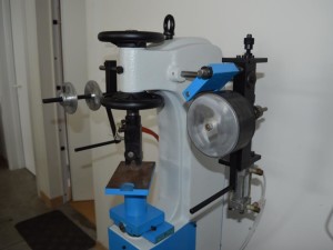 LEATHER STAMPING MACHINE